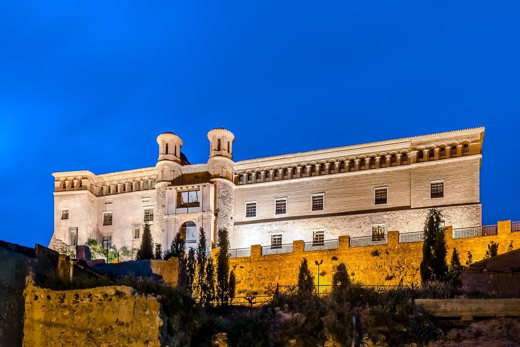 Hospederia Palacio Papa Luna Illueca المظهر الخارجي الصورة